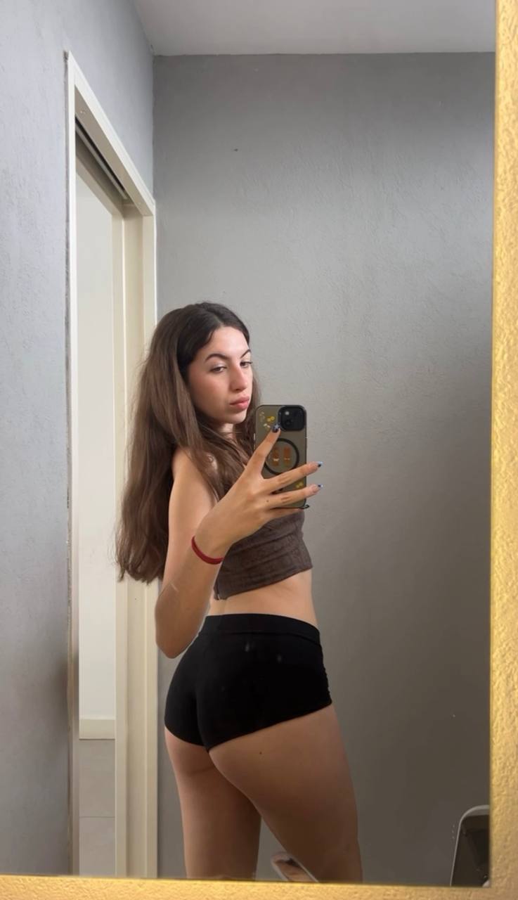 Amber in her underwear in Torreon