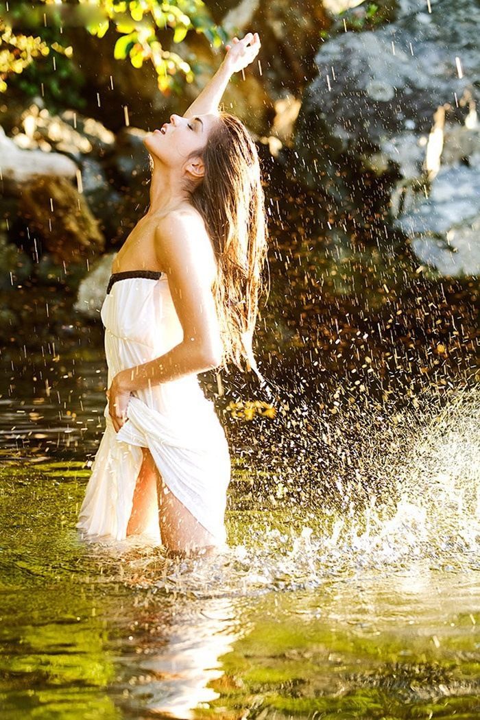 Marie Avgeropoulos in Torreon