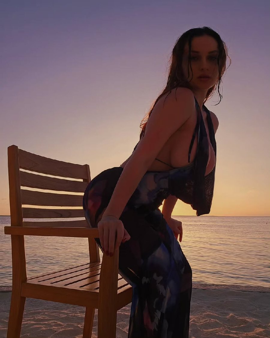 Sexy girl Miranda Faith nude in Torreon