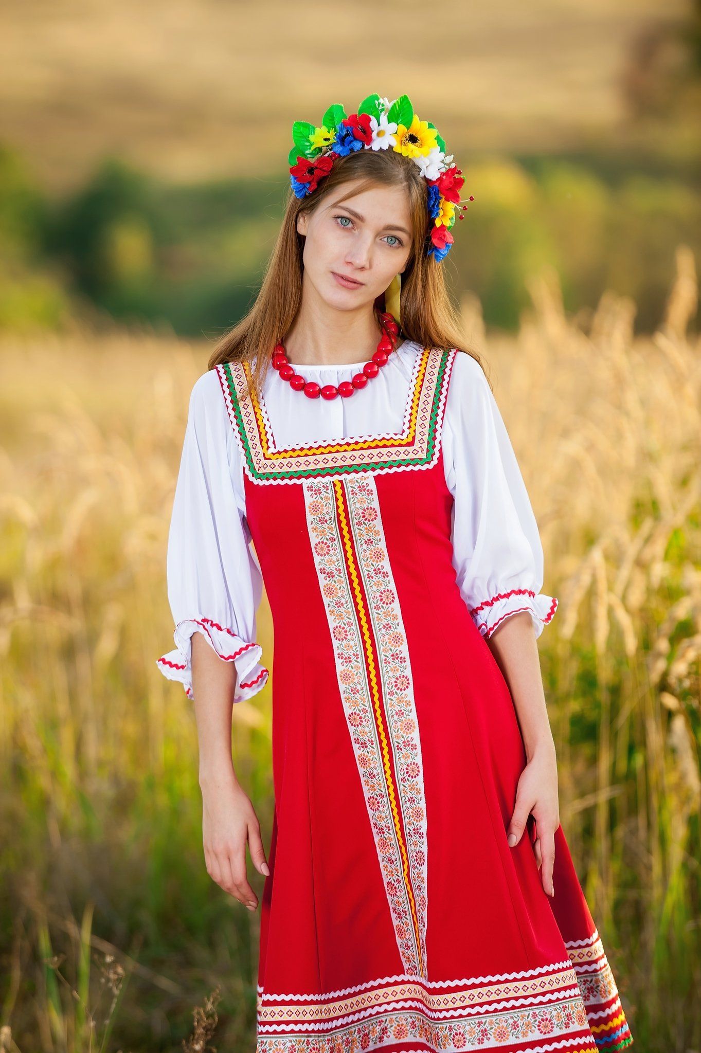 Women in Slavic costumes in Torreon